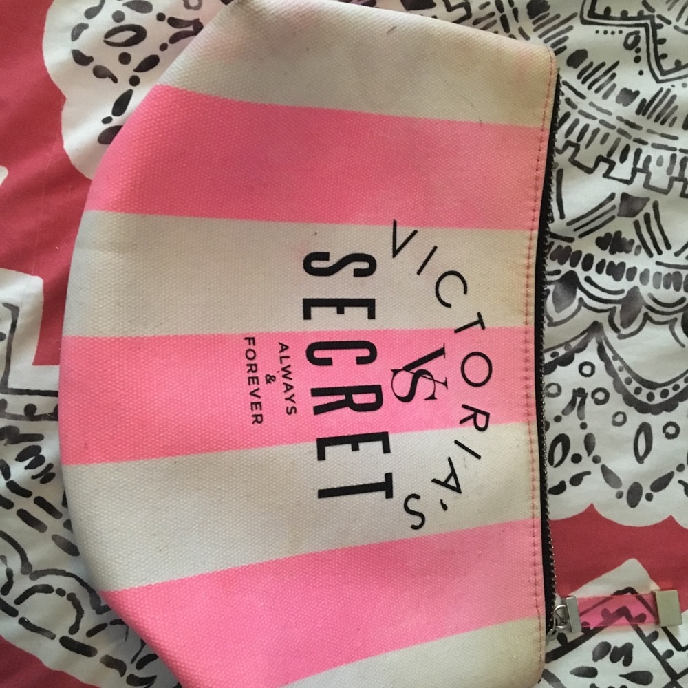 VS make up bag
